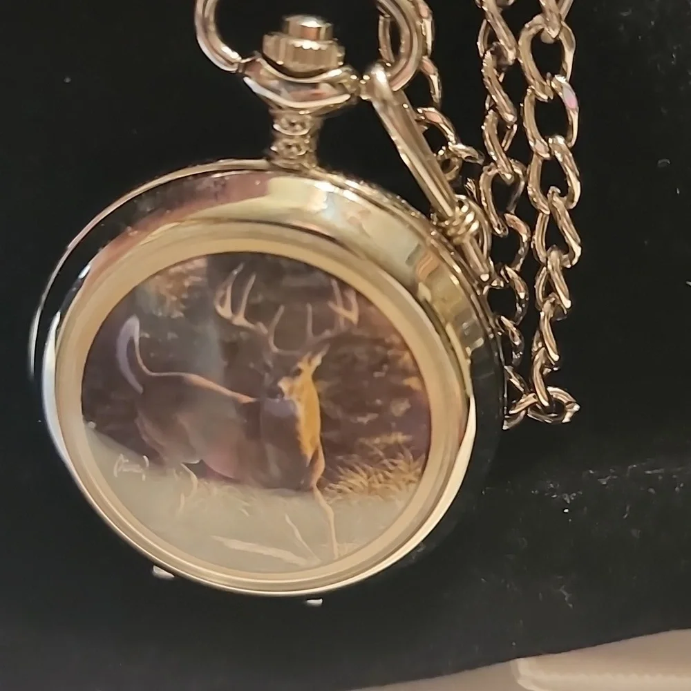 AL Cagney BY AVON pocket Watch With deer Inside And Outside + Chain